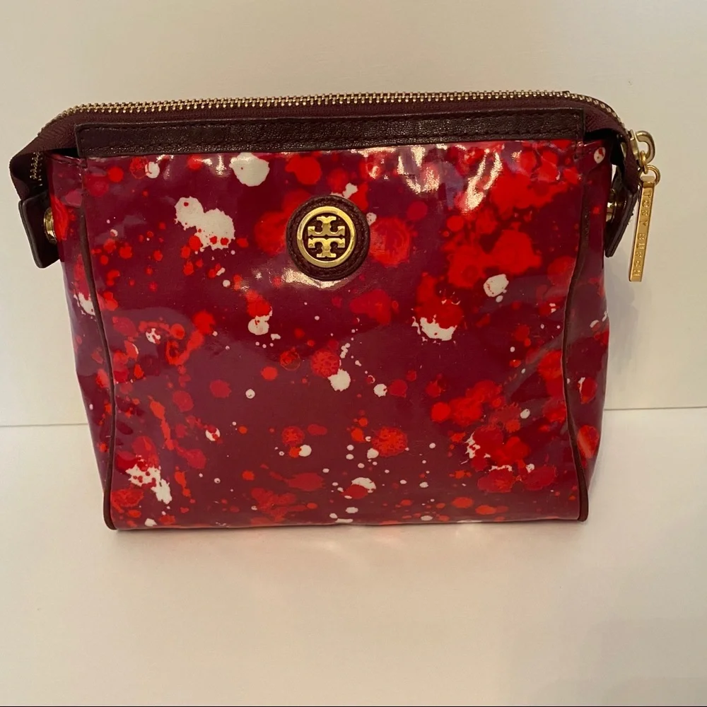 TORY BURCH BAG COSMETIC RED WHITE PRINT ZIP TOP MAKEUP SIGNATURE T TAC MEDALLION